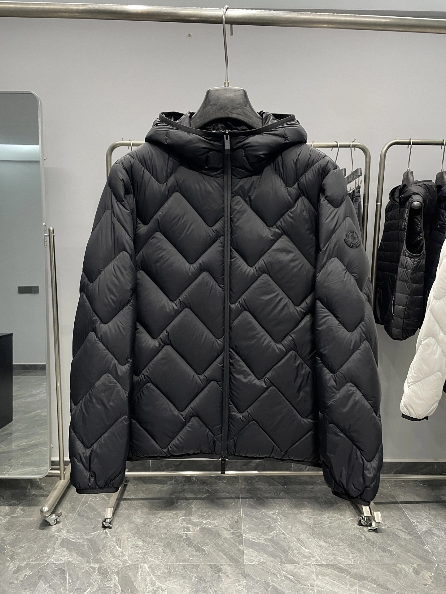 wg.luxury-- 7o9385r Down jacket nylon 2colour item: E-F000J1337-2
